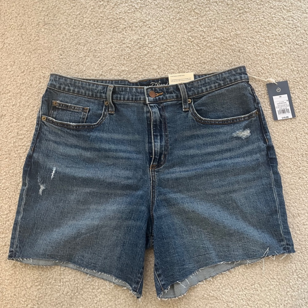 Universal Thread Boyfriend Shorts - NWT